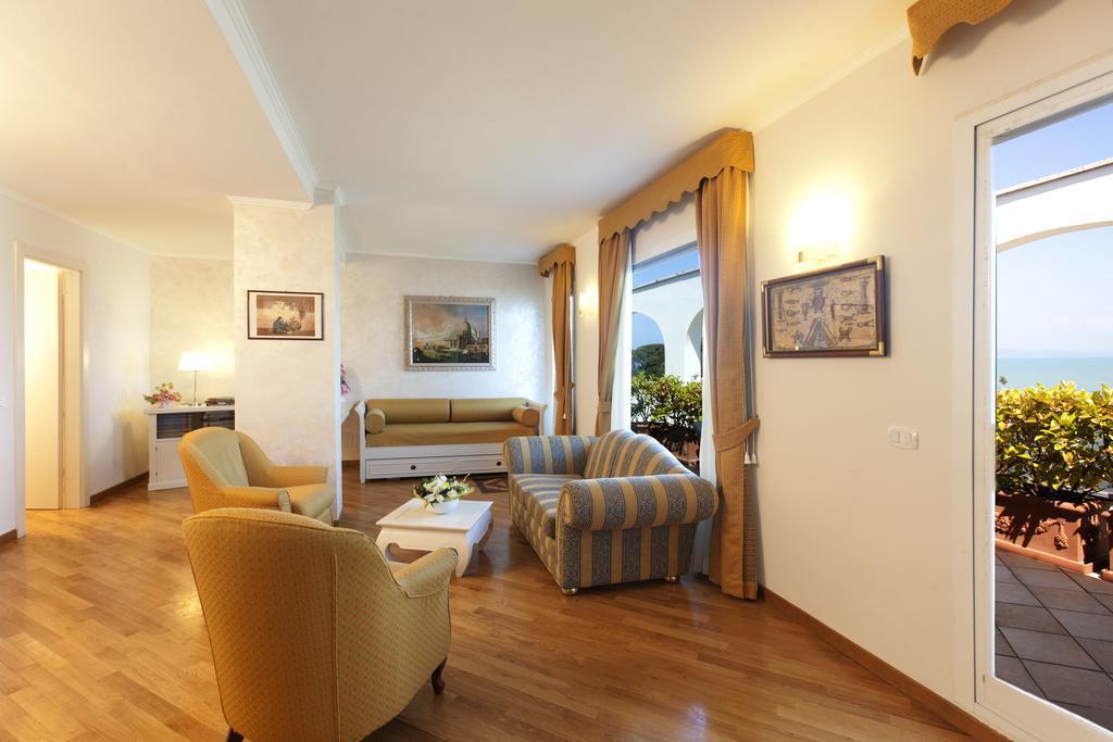 Baia D'Argento Hotel Porto Santo Stefano  Bagian luar foto